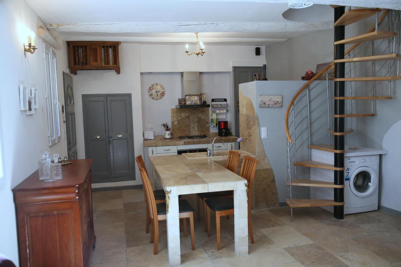 Le Bastidon De Louis, L'Isle Sur La Sorgue Villa Bagian luar foto