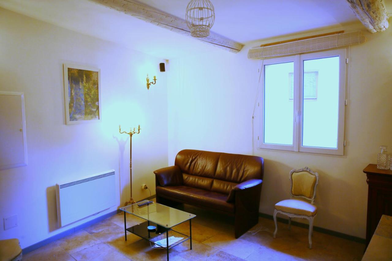 Le Bastidon De Louis, L'Isle Sur La Sorgue Villa Bagian luar foto